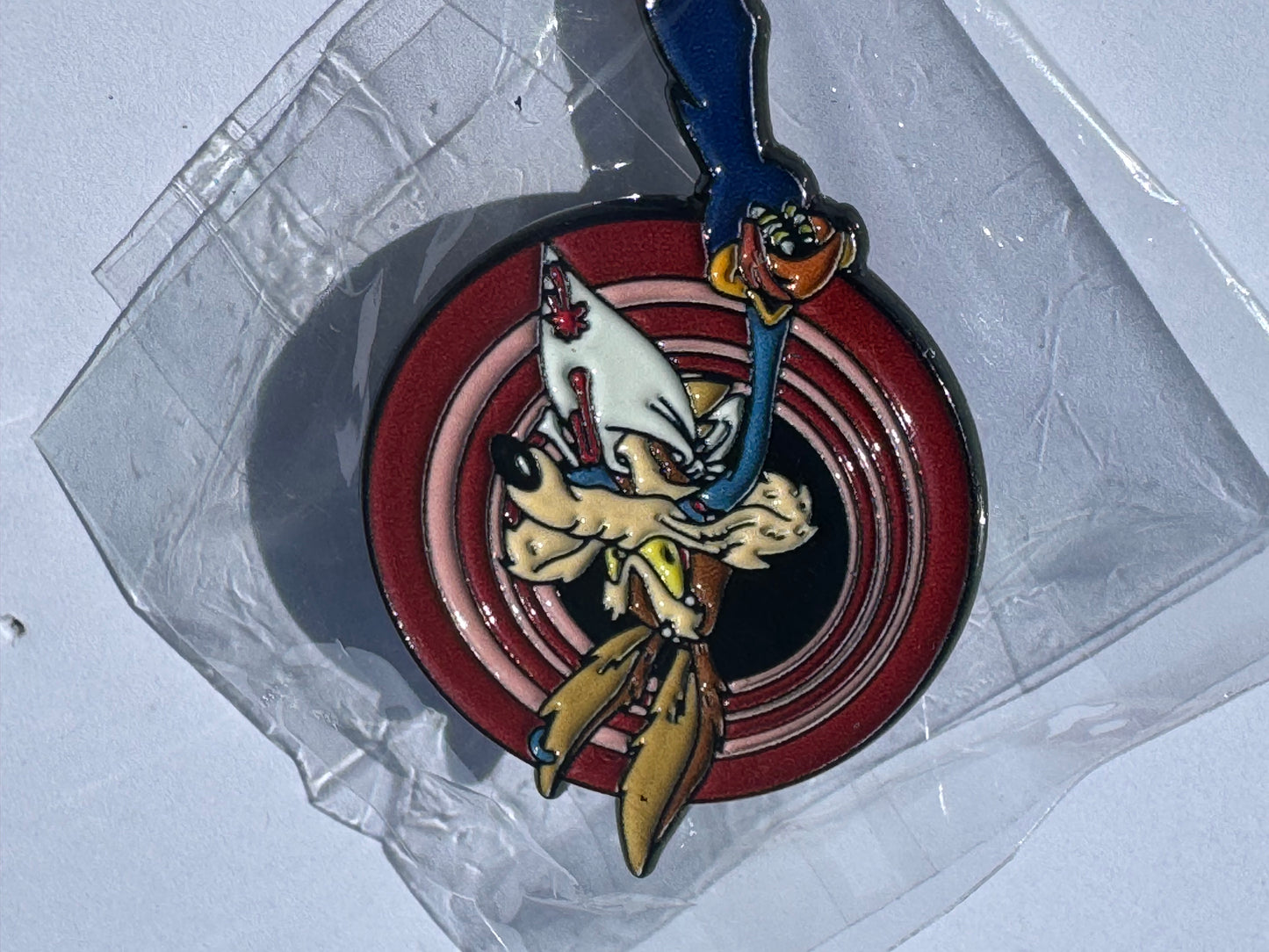 Wile E Catches Roadrunner That's All Folks Pin