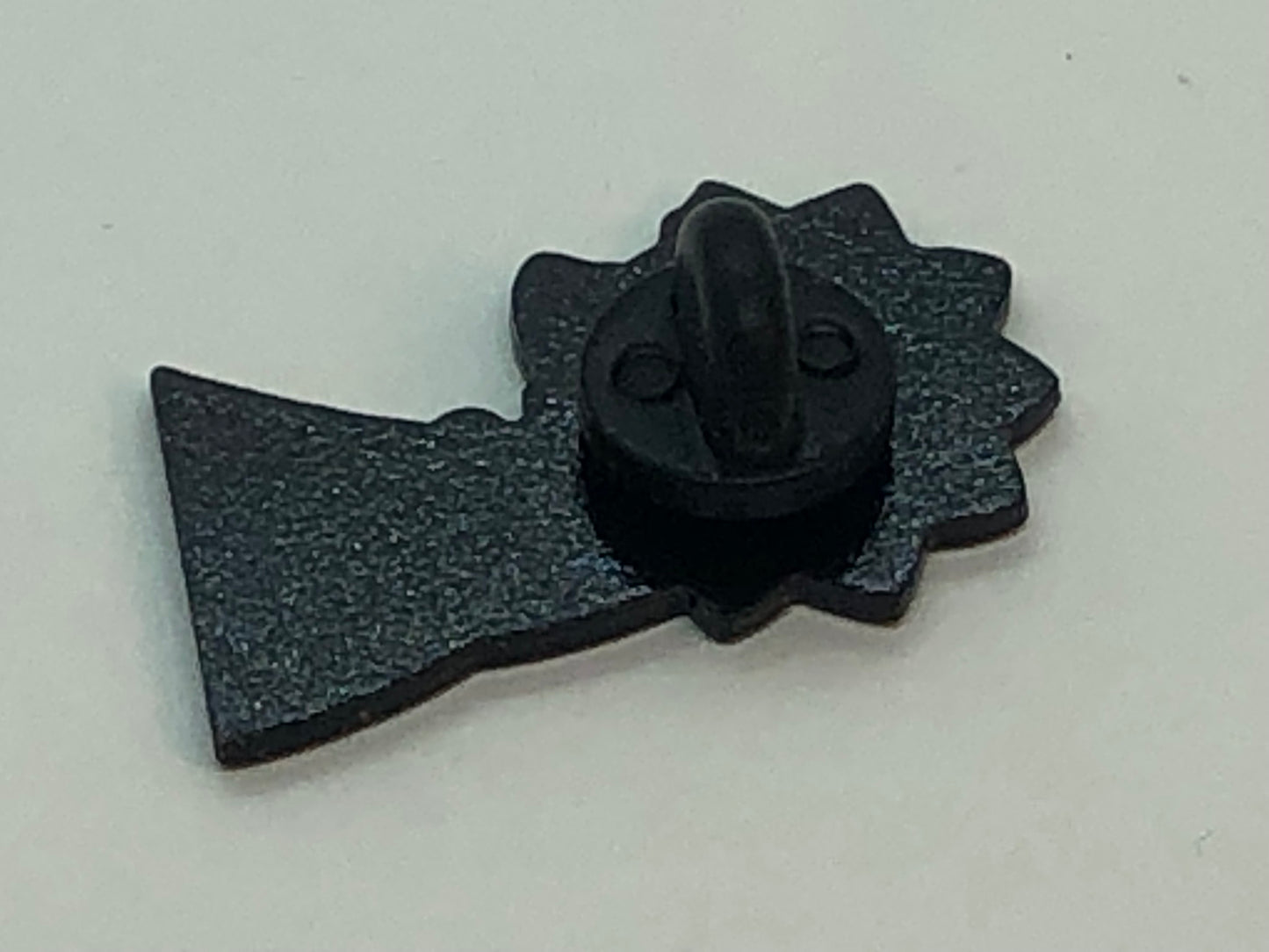 L Lisa Loser Hat/Lapel Pin