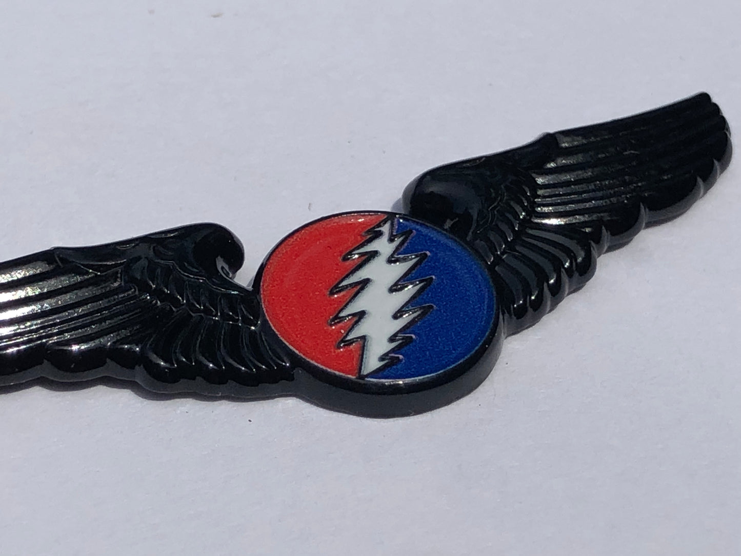 Grateful Bolt Black Wings Pin