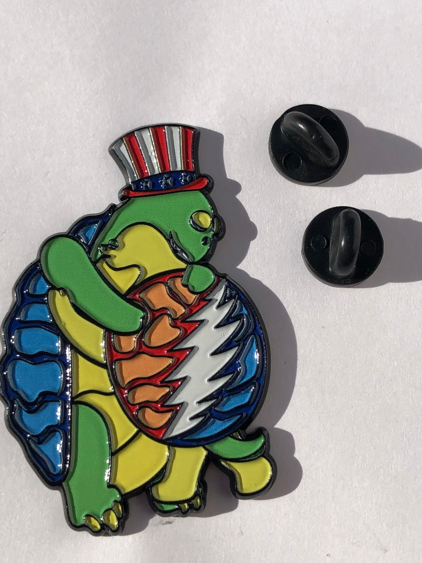 Grateful Terrapin Turtle Hugs Pin