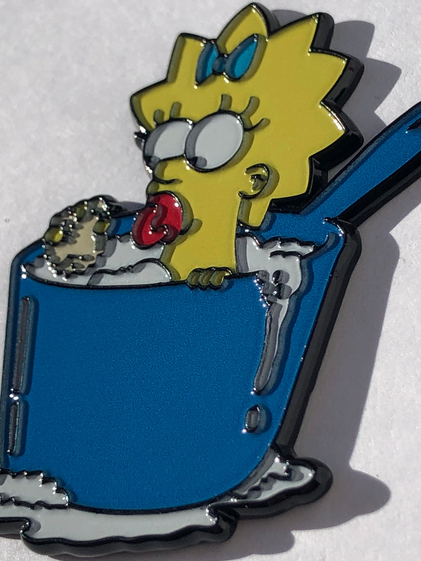 Maggie Bath in Pot  Pin