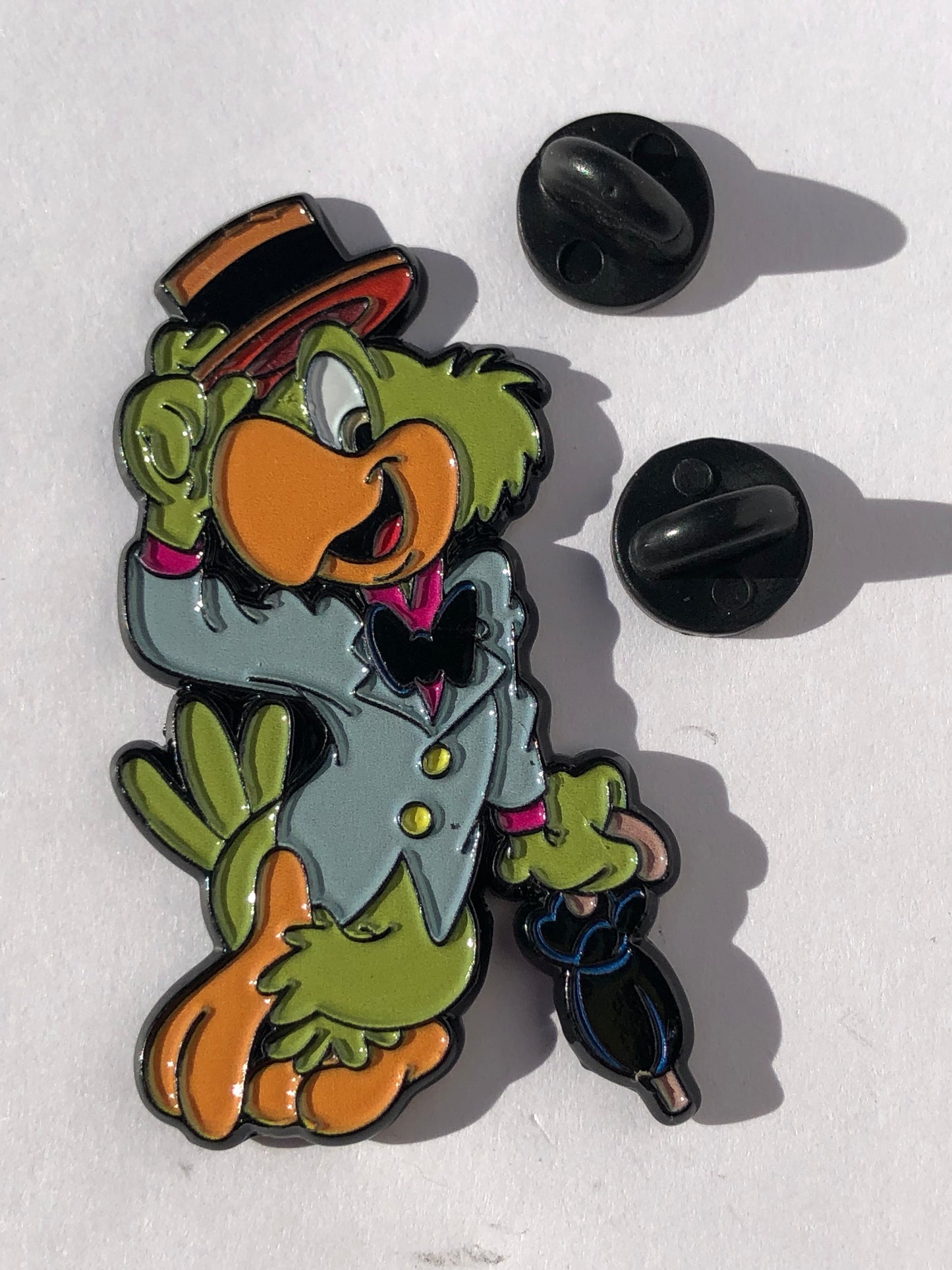Smooth Parrot Pin