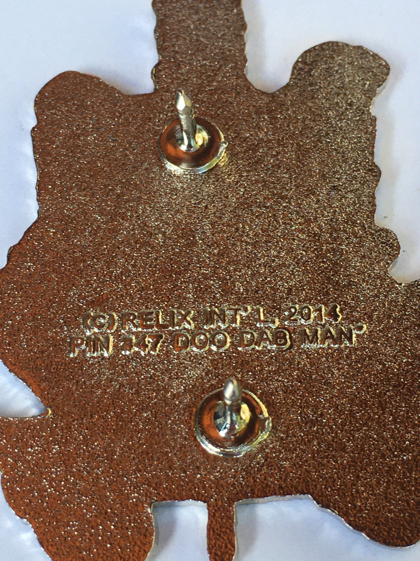 BHO Farmer Bong Leaf Pin