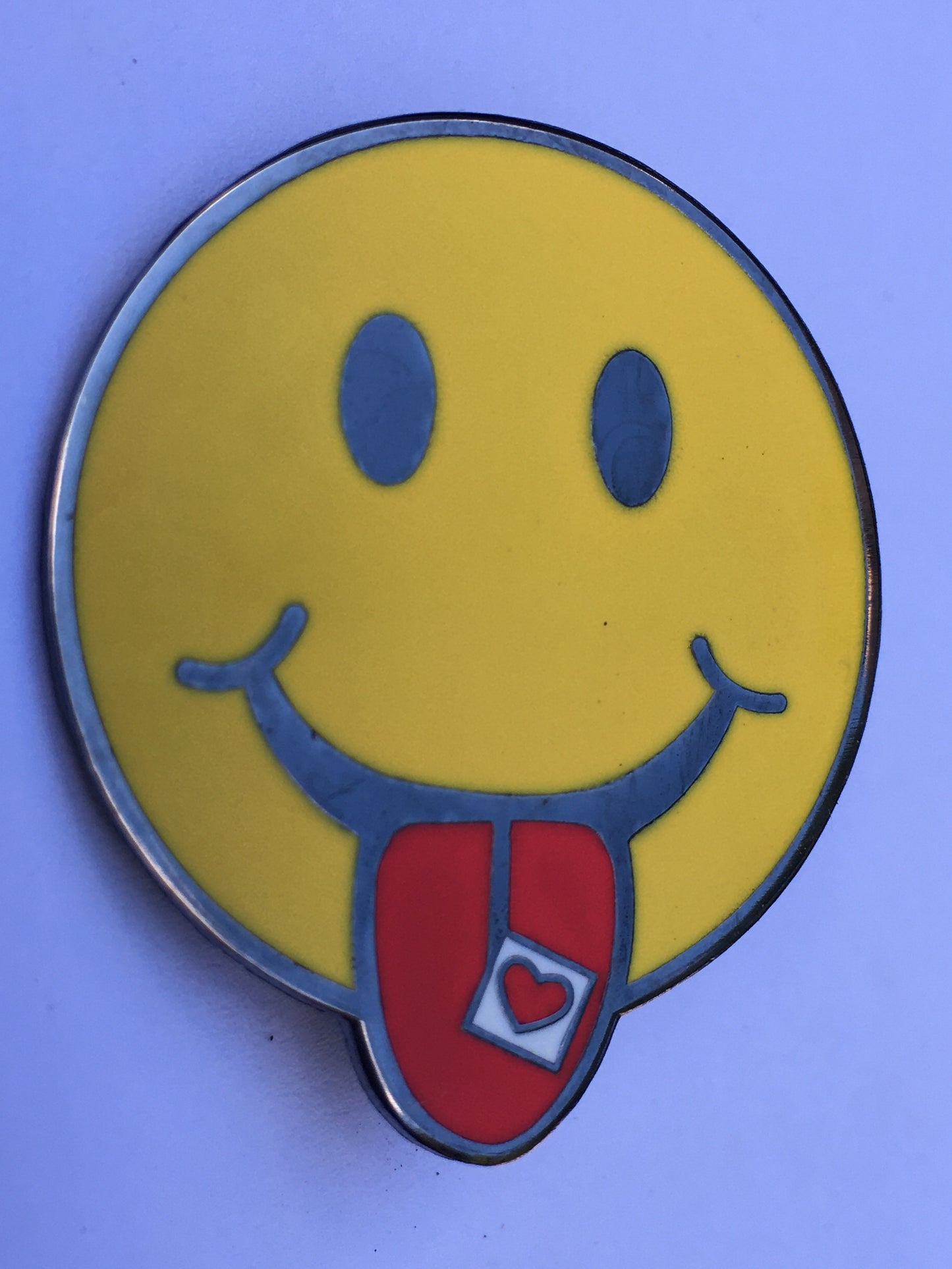 Smiley Face w Tab Pin
