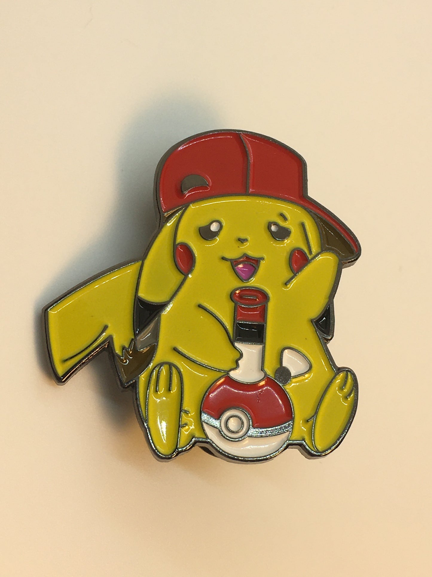 Pikah Poke Bong Pin