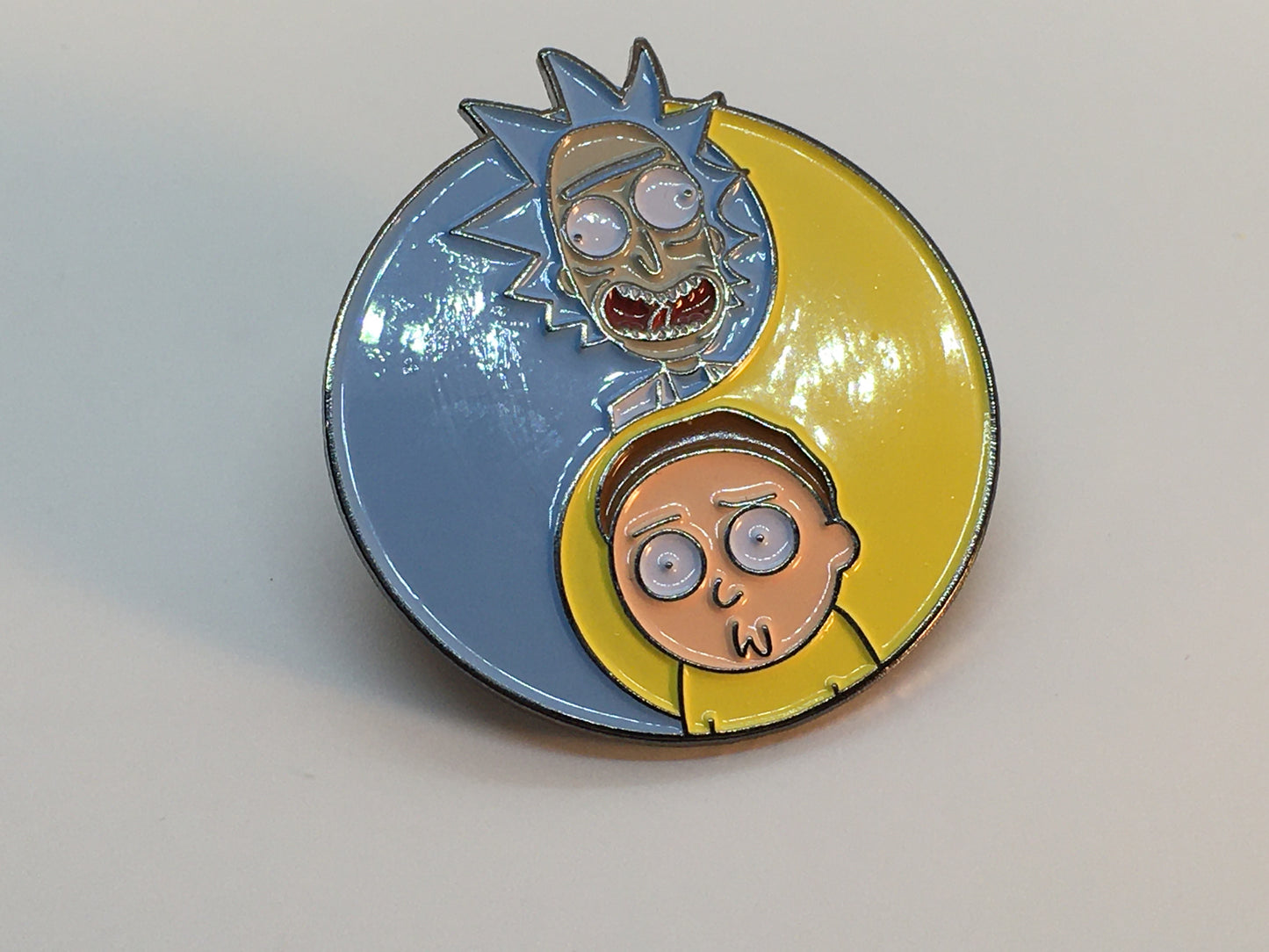 R&M Yin Yang Pin