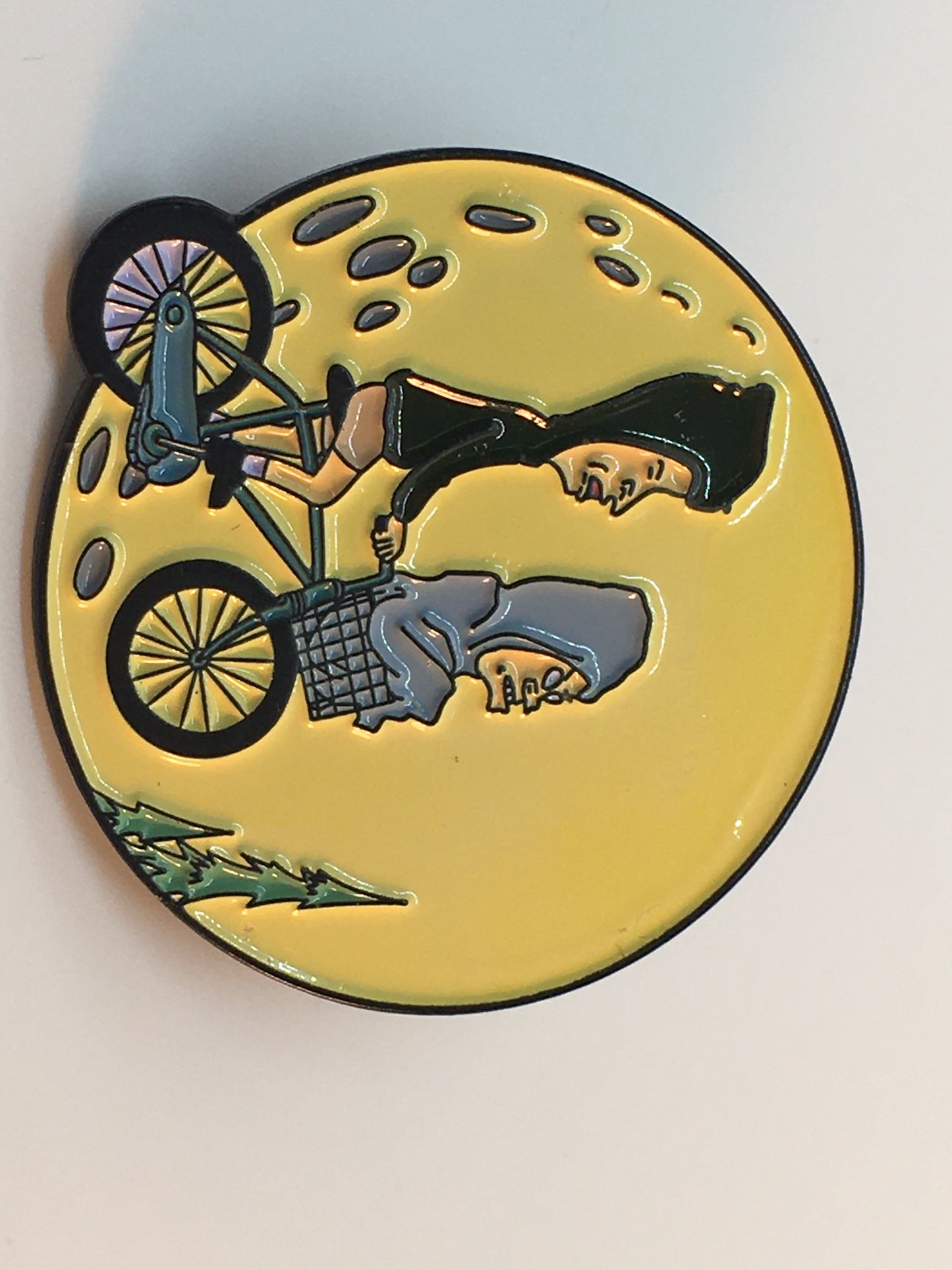ET Beavis and Butthead Moon Pin