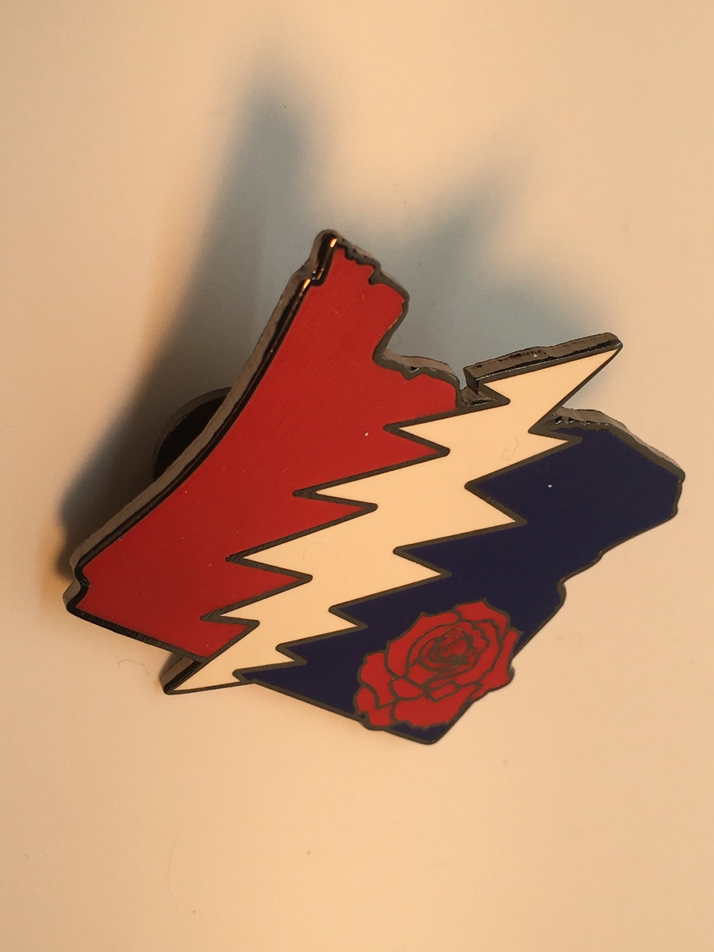 Oregon Grateful Bolt Rose Pin
