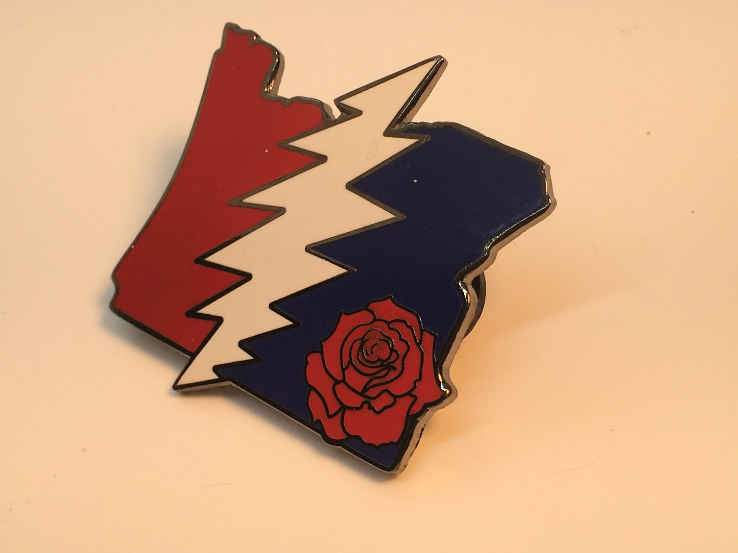 Oregon Grateful Bolt Rose Pin