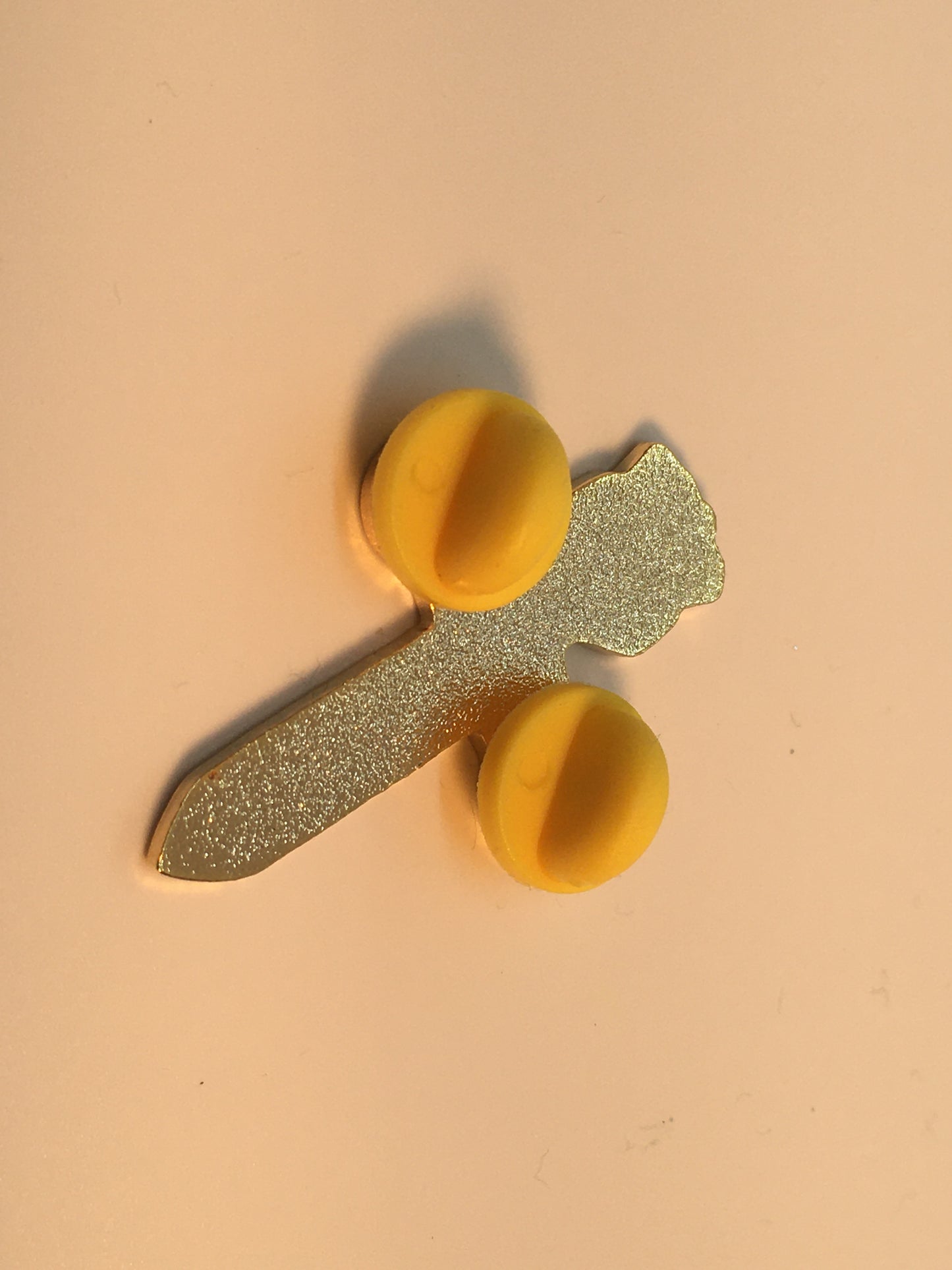 Gonzo Fist Knife Hunter S Thompson Pin