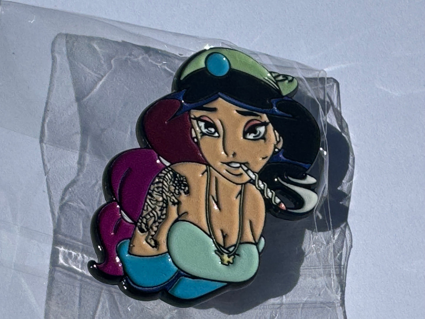 Smokin' Groovy Jasmine Hat Lapel Pin