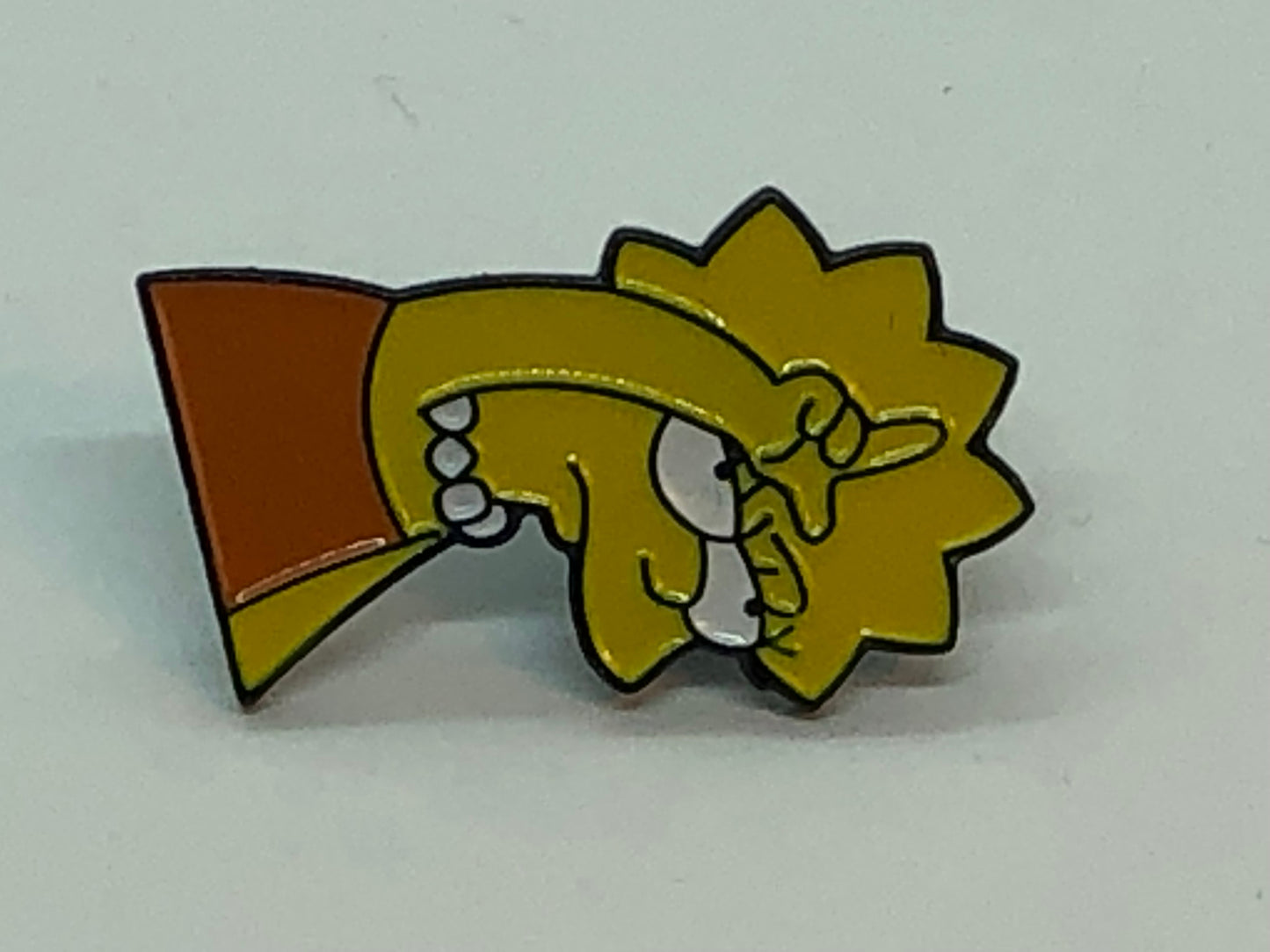 L Lisa Loser Hat/Lapel Pin