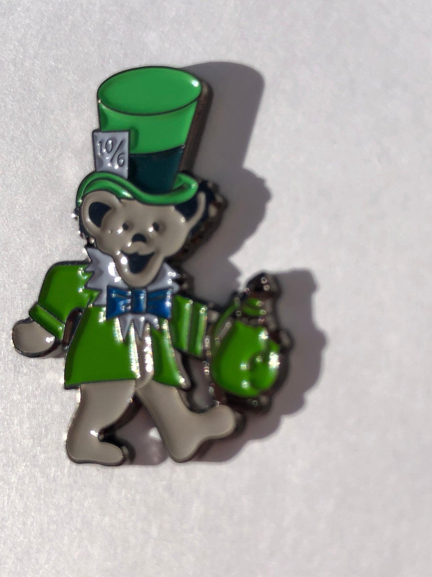 Irish Mad Hatter Grateful Marching Bear Pin