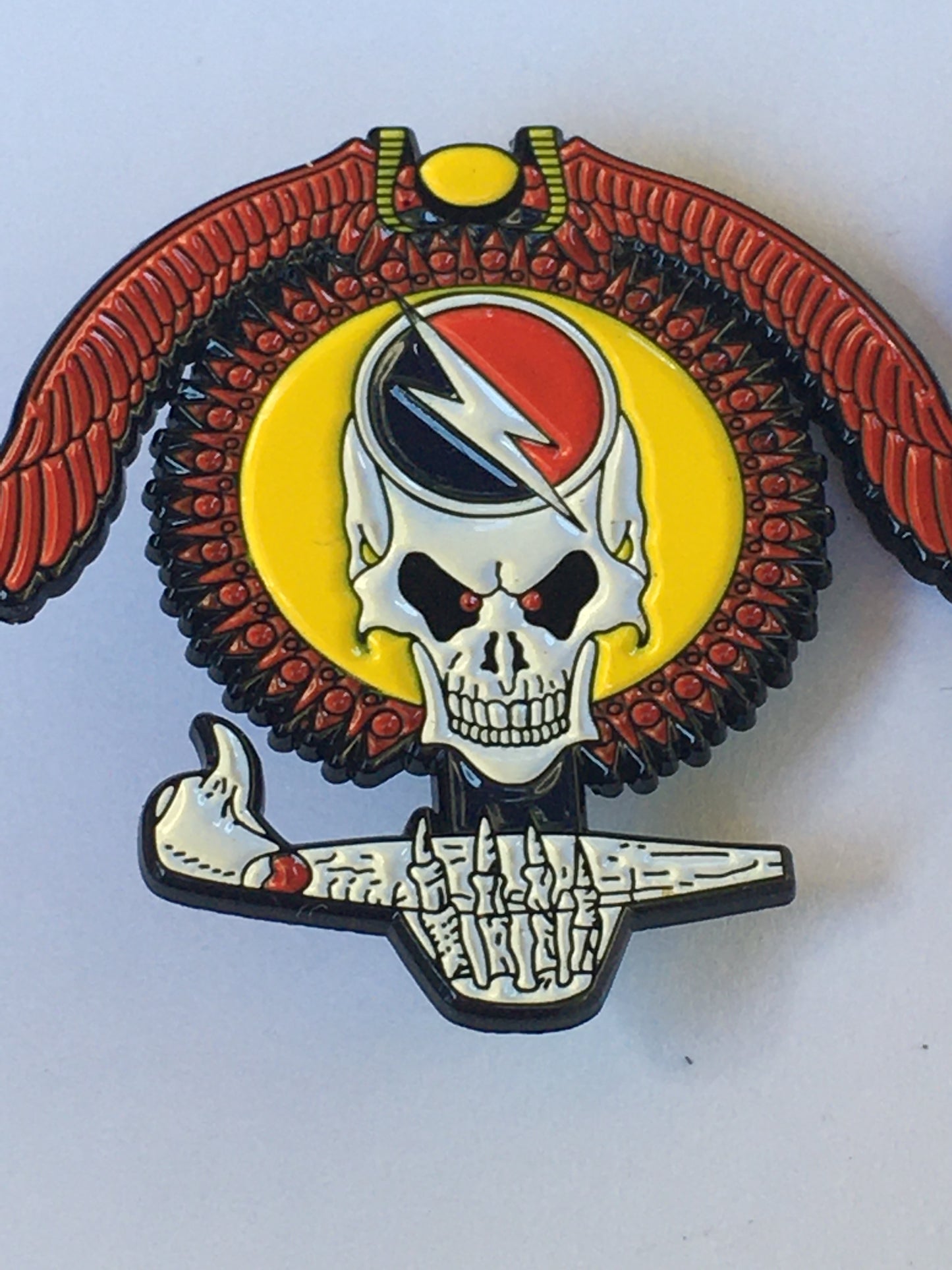 Grateful Skull Offering a Joint Pin