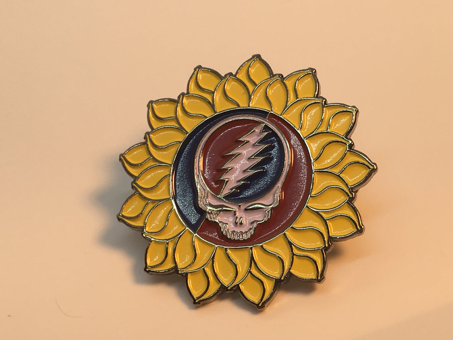 Grateful Sunflower Stealie Pin