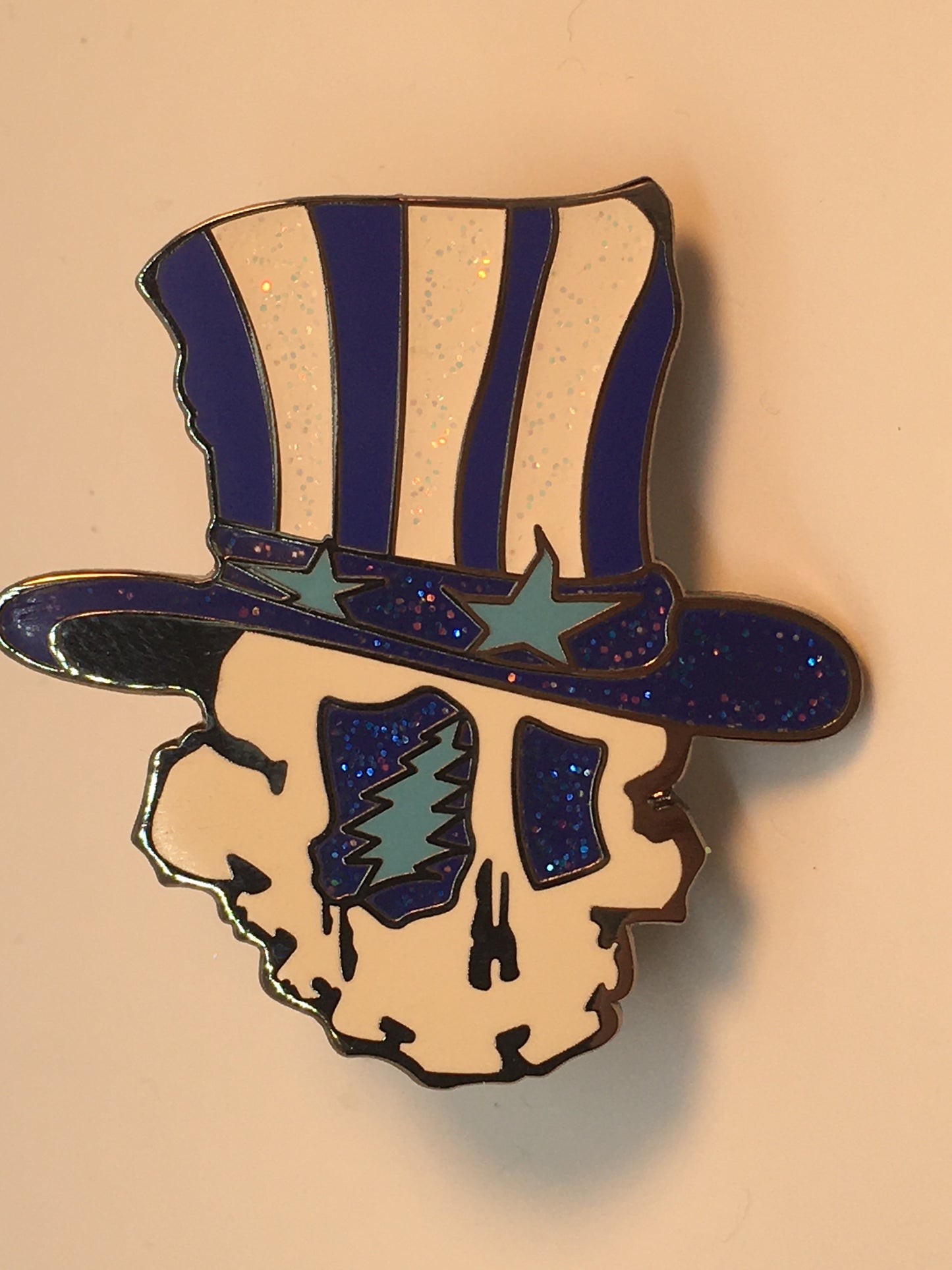 Blue Skull Top Hat Grateful  Pin